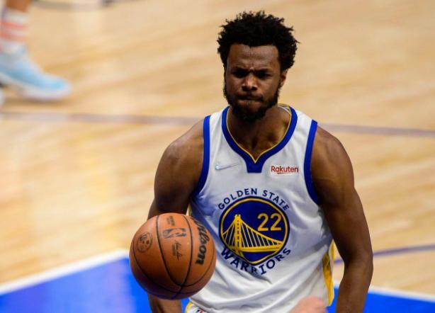 开云综合平台-勇士终迎完全体！维金斯对卫冕冠军到底有多重要？