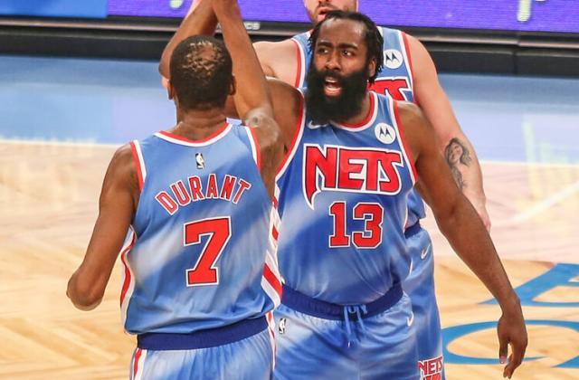 哈登：雷霆时期的我和KD还年轻 现在我们是男人了