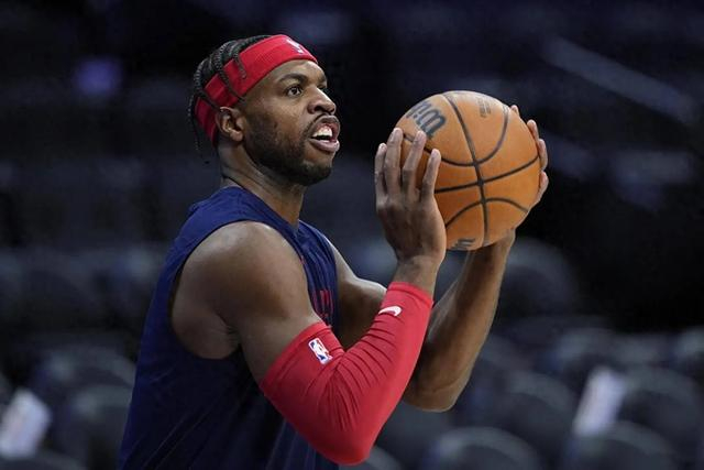 开云集团-“汤神替身”成弃子？拿手好戏实则是双刃剑 老鹰重建不养闲人|希尔德|勇士|克雷·汤普森|三分球|亚特兰大老鹰队_新浪体育_新浪新闻